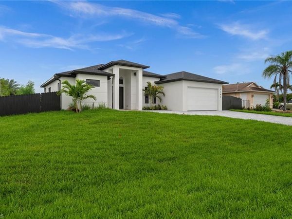 1102 SW 42nd ST, CAPE CORAL, FL 33914