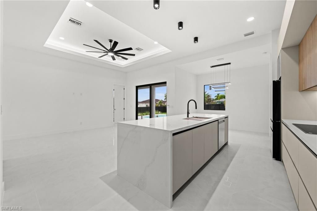 1102 SW 42nd St, Cape Coral, FL 33914 Photo