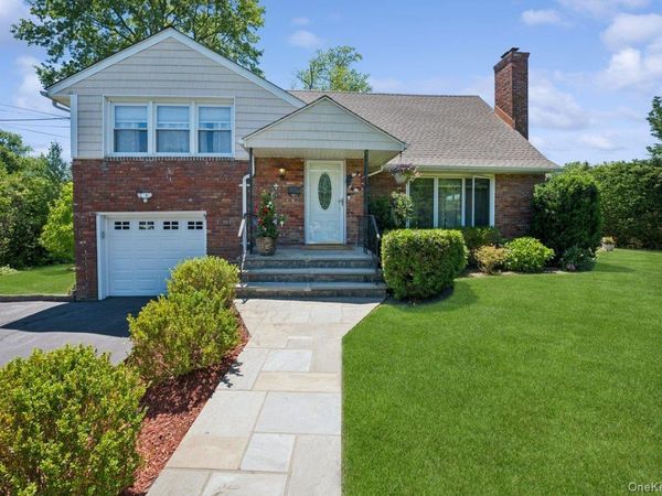 3 Carolyn Place, Bronxville, NY 10708