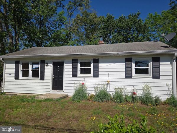 8 SPRUCE BOULEVARD, BROWNS MILLS, NJ 08015
