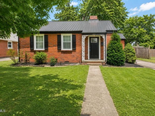 1528 East Sevier Avenue, Kingsport, TN 37664