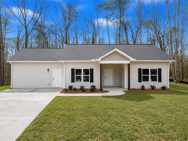 50 Hawks Ridge Ct , Cleveland, GA 30528