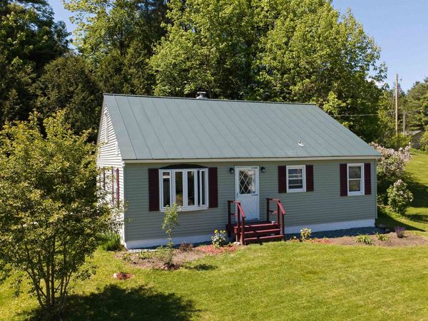 1272 Concord Avenue, St. Johnsbury, VT 05819