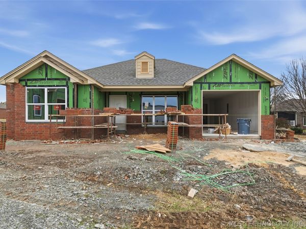 4239 S Greentree Way , Unit 56A, Sand Springs, OK 74063