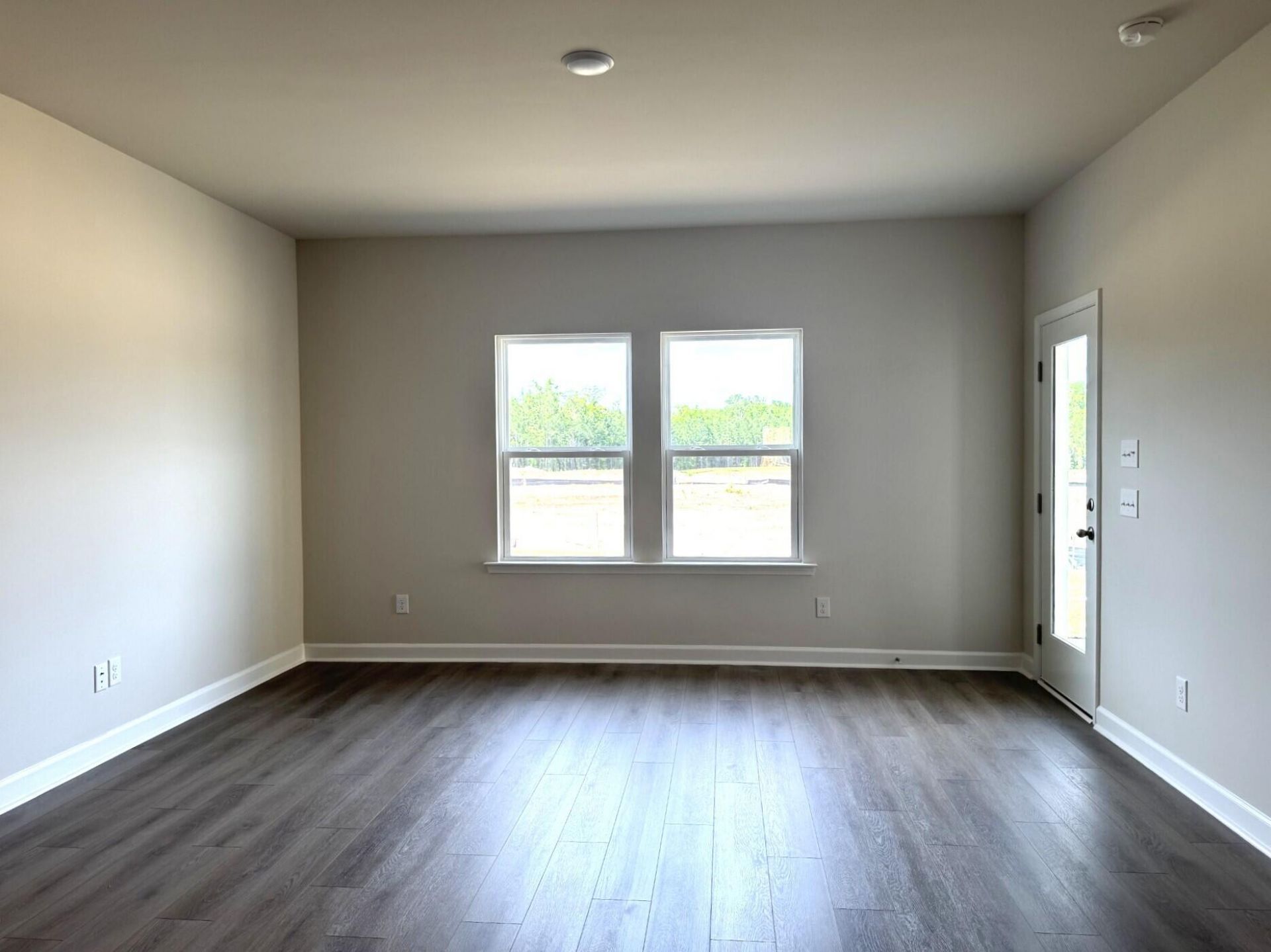 5089 Blackberry Lane Photo 11