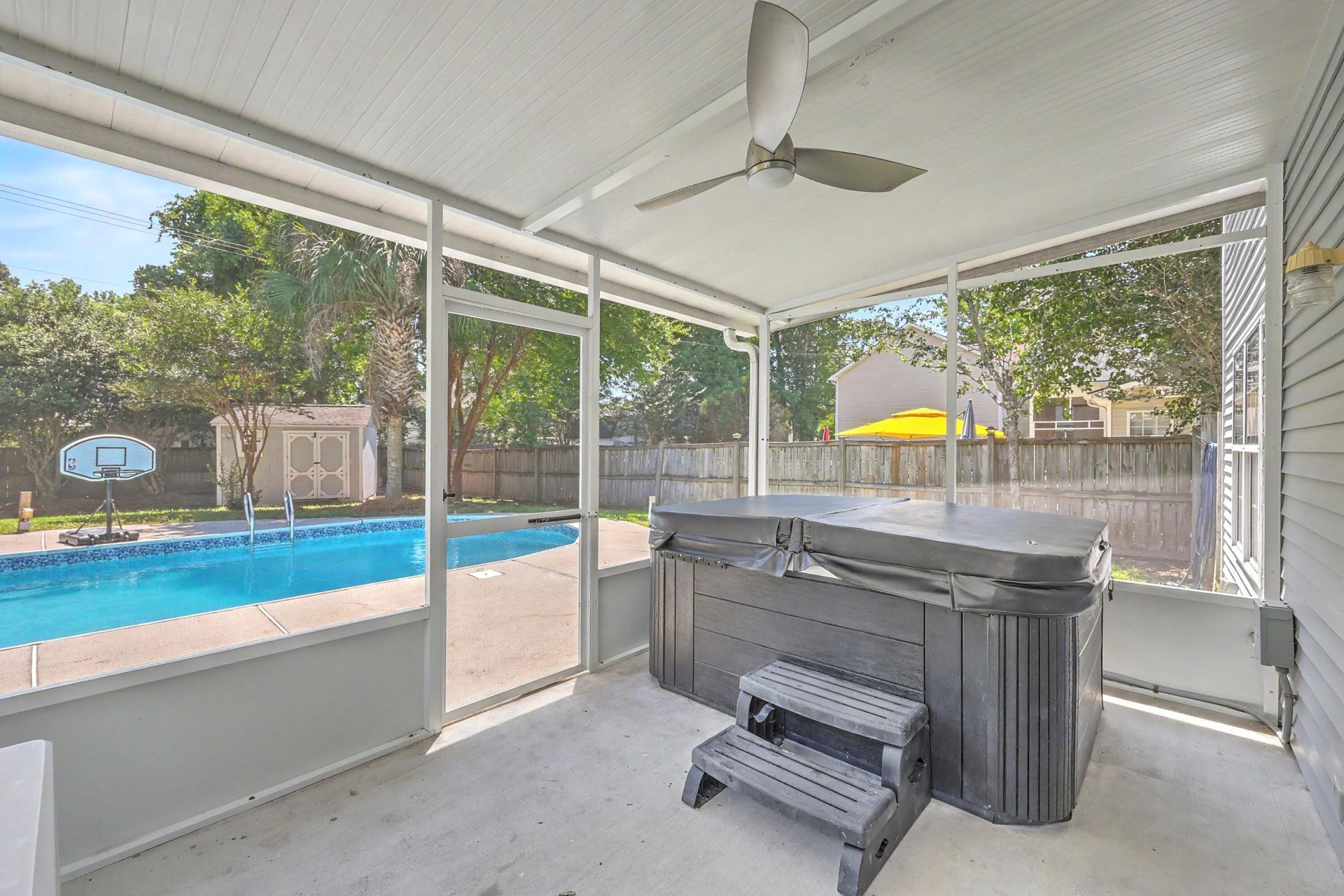 118 Remington Drive Photo 4