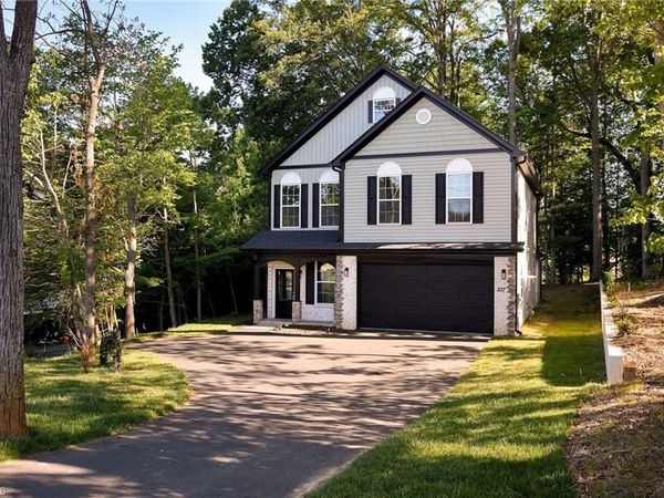 337 Petree Road , Winston-Salem, NC 27106