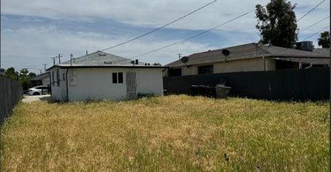 5930 W 79th St, Sacramento, CA 95824 Photo