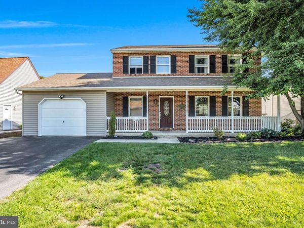 194 FAIRVIEW STREET, CARLISLE, PA 17015