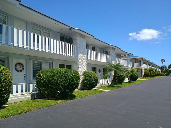 5520 N Ocean Boulevard N, Unit 109, Ocean Ridge, FL 33435