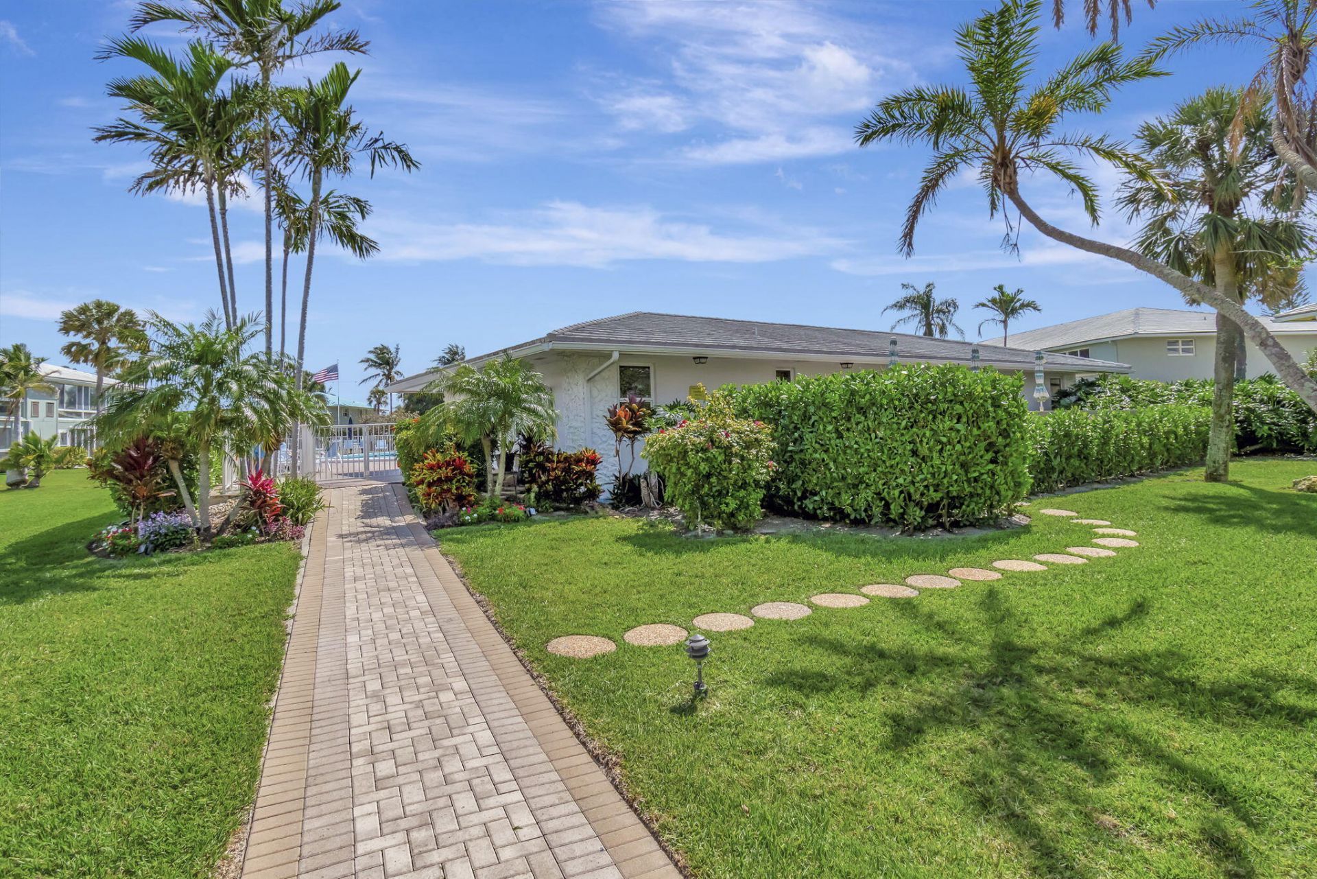 5520 N Ocean Boulevard N, Unit 110, Ocean Ridge, FL 33435 Photo
