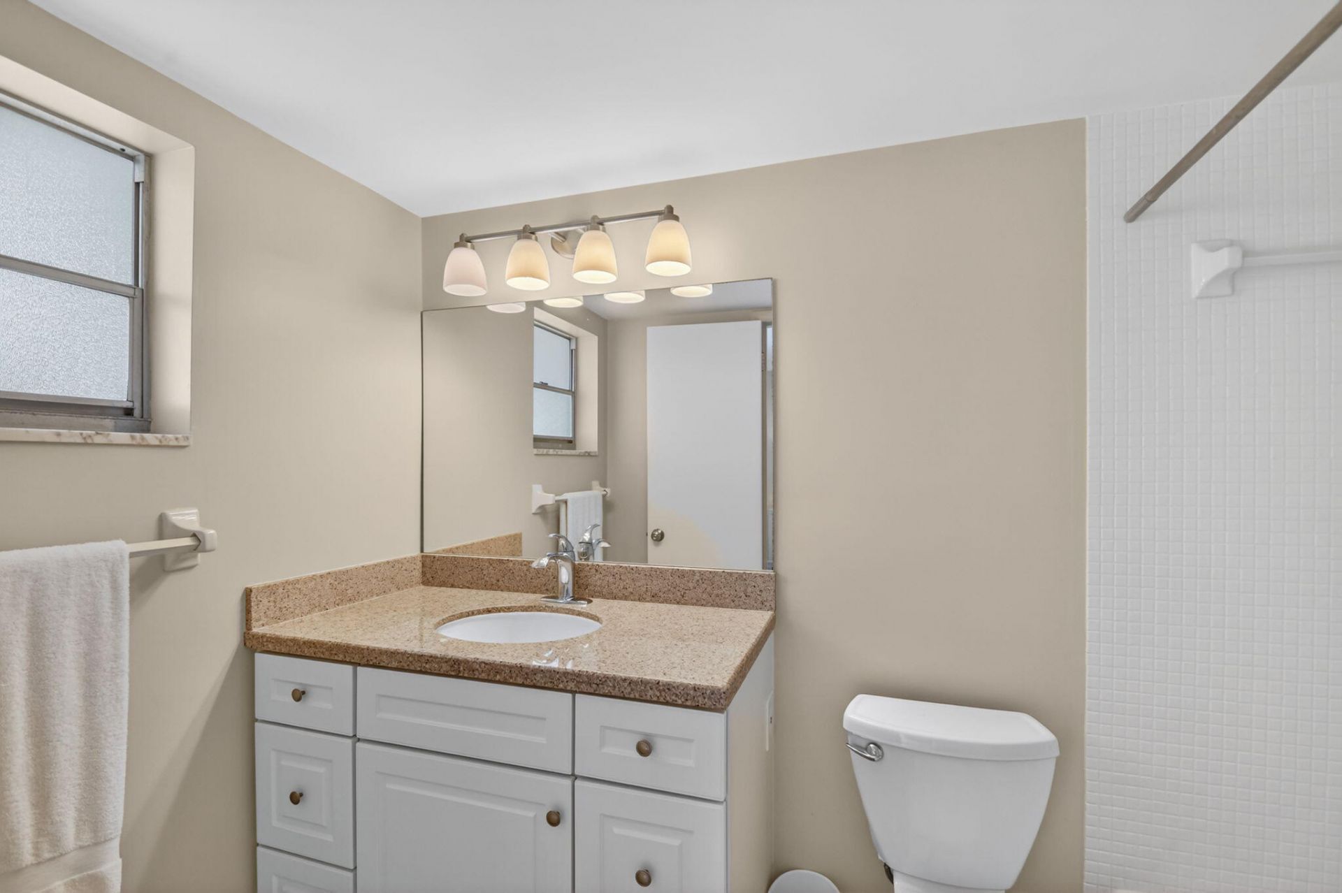 5520 N Ocean Boulevard N, Unit 110, Ocean Ridge, FL 33435 Photo