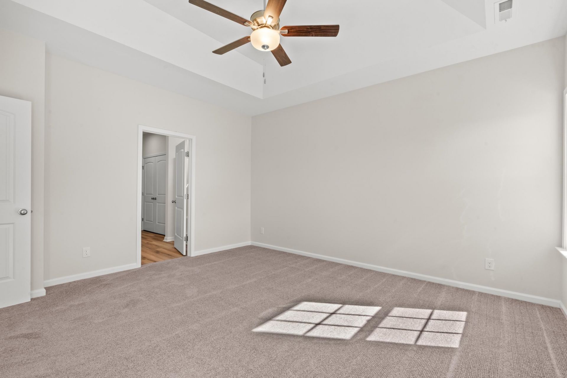 156 Stillbrook Dr.  Photo 18