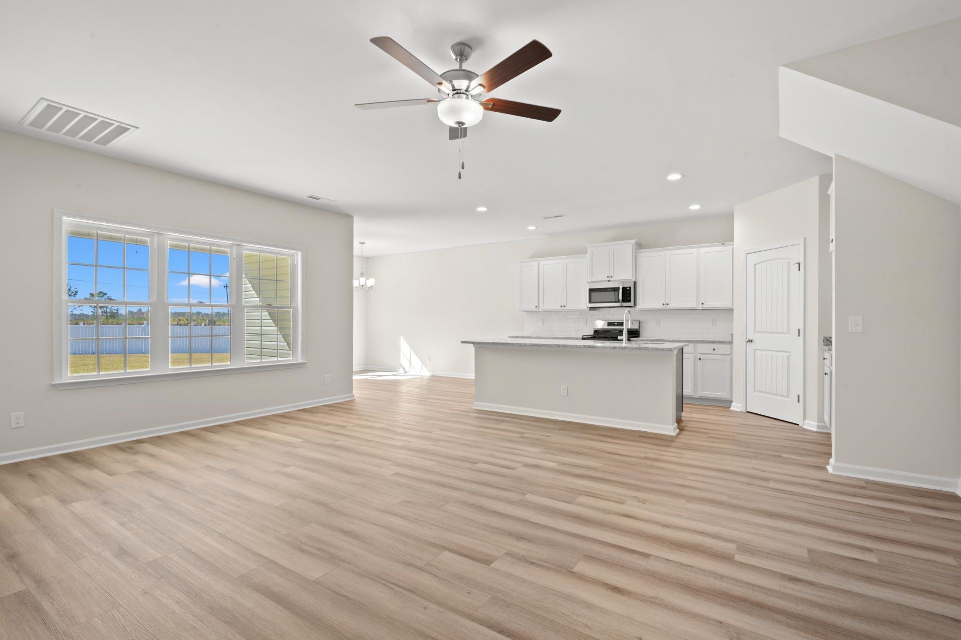 156 Stillbrook Dr.  Photo 3