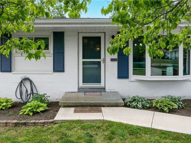 718 Starlight Drive , Seven Hills, OH 44131 Photo 2