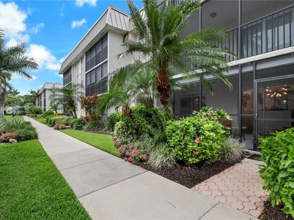 788 Park Shore DR , Unit E14, NAPLES, FL 34103