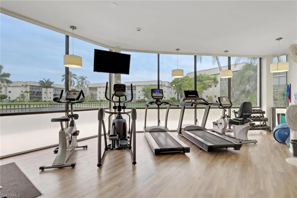 788 Park Shore Dr , Unit E14, Naples, FL 34103 Photo