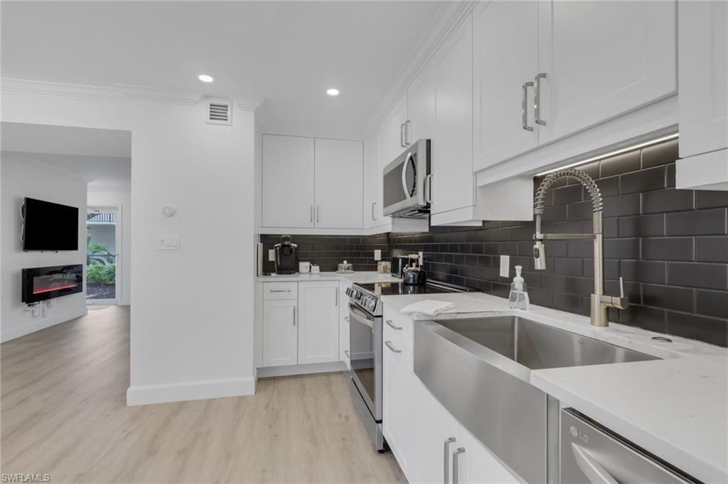 788 Park Shore Dr , Unit E14, Naples, FL 34103 Photo