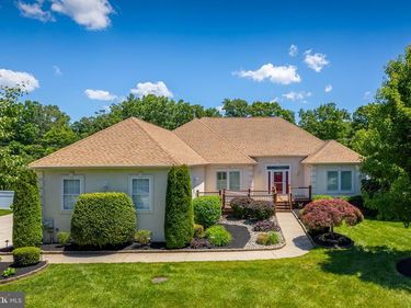 102 KARENLYNN DRIVE, FRANKLINVILLE, NJ 08322