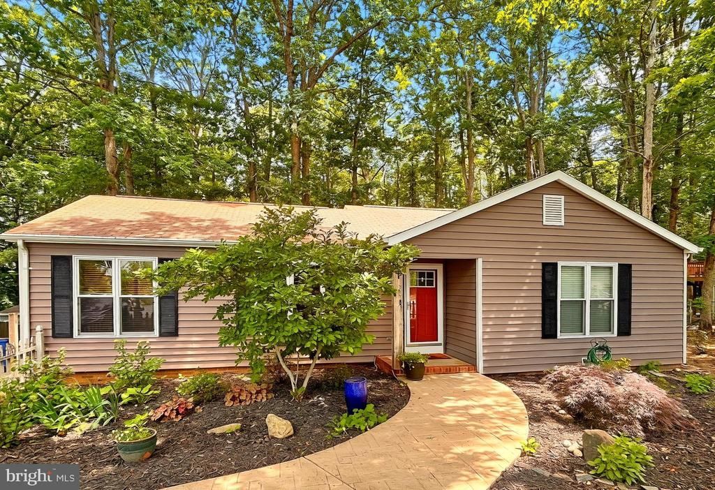 528 Pleasants Drive, Fredericksburg, VA 22407 Main Photo