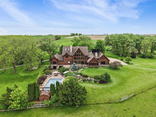 1440 County Road JG Road, Mount Horeb, WI 53572