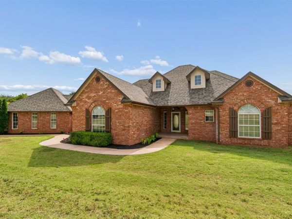 2010 Sandpiper Drive, Blanchard, OK 73010