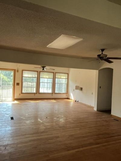 118 Autumn Lane Photo 12