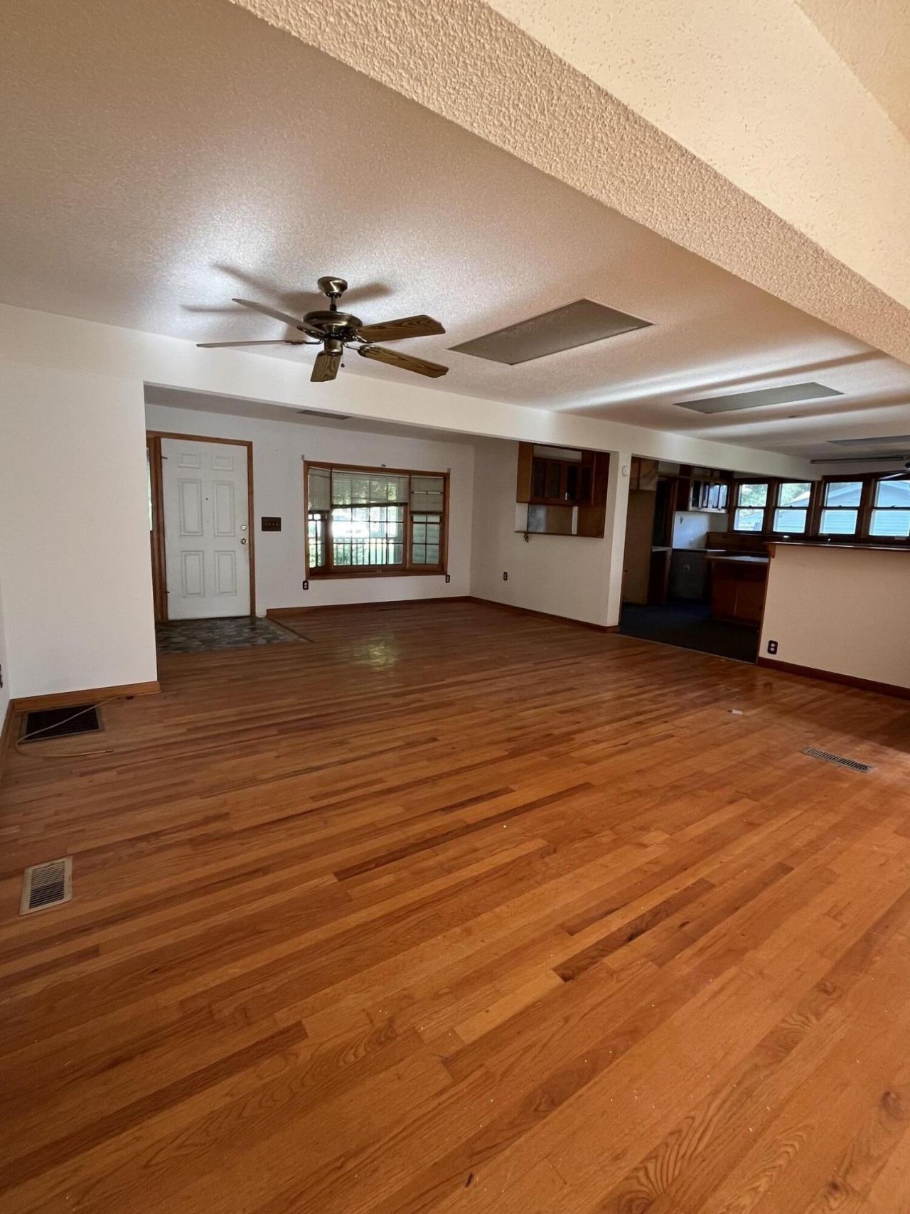 118 Autumn Lane Photo 19