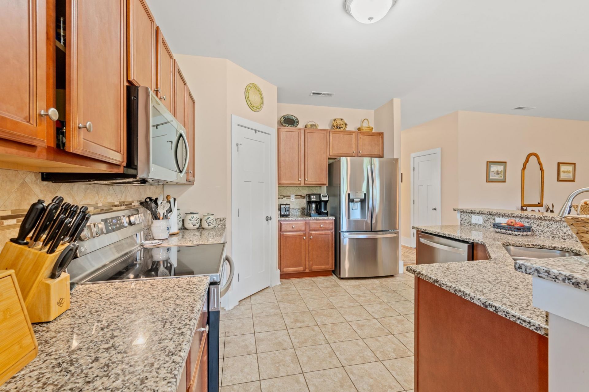 416 Retriever Ct.  Photo 13