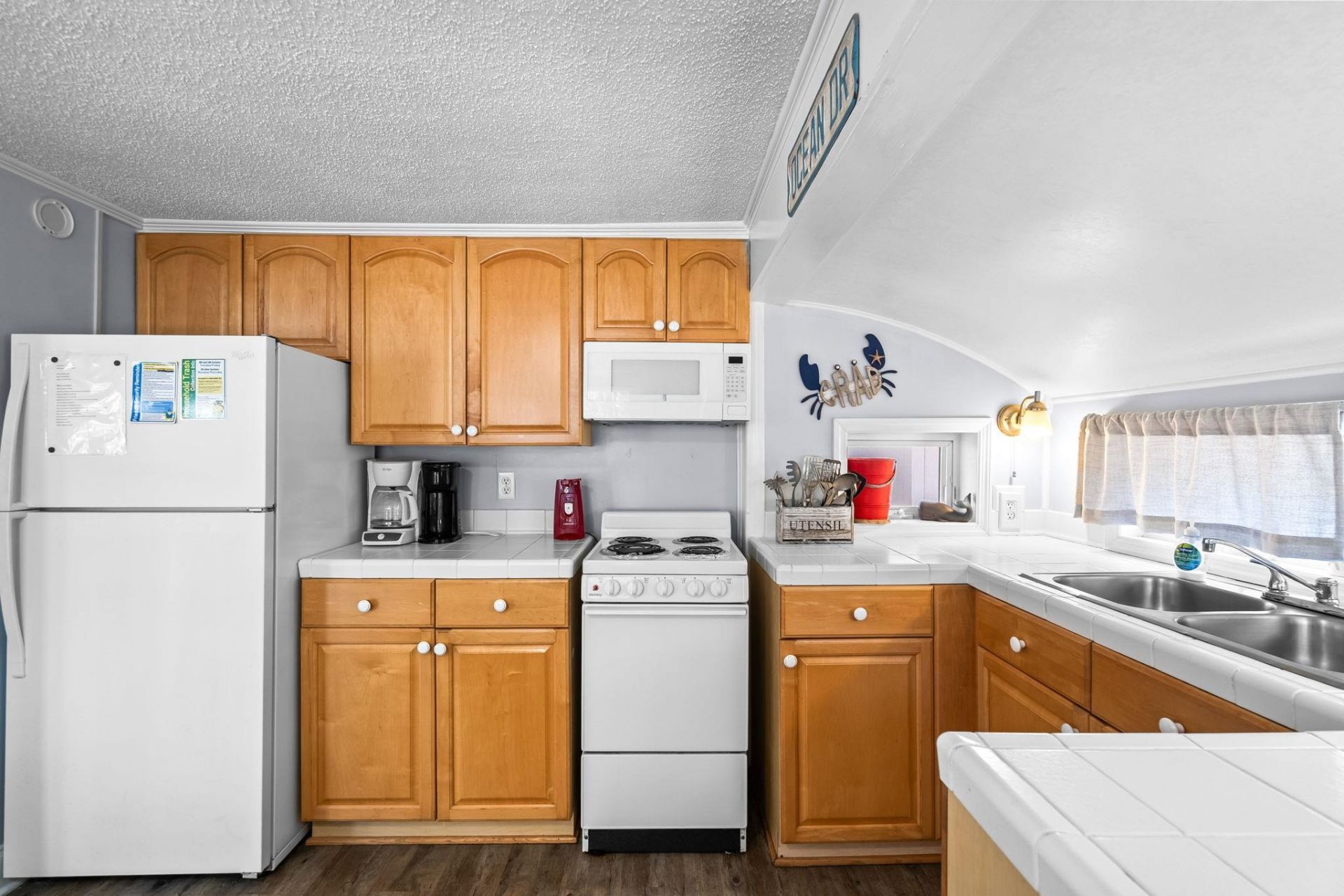 6001-1672 S Kings Hwy.  Photo 12