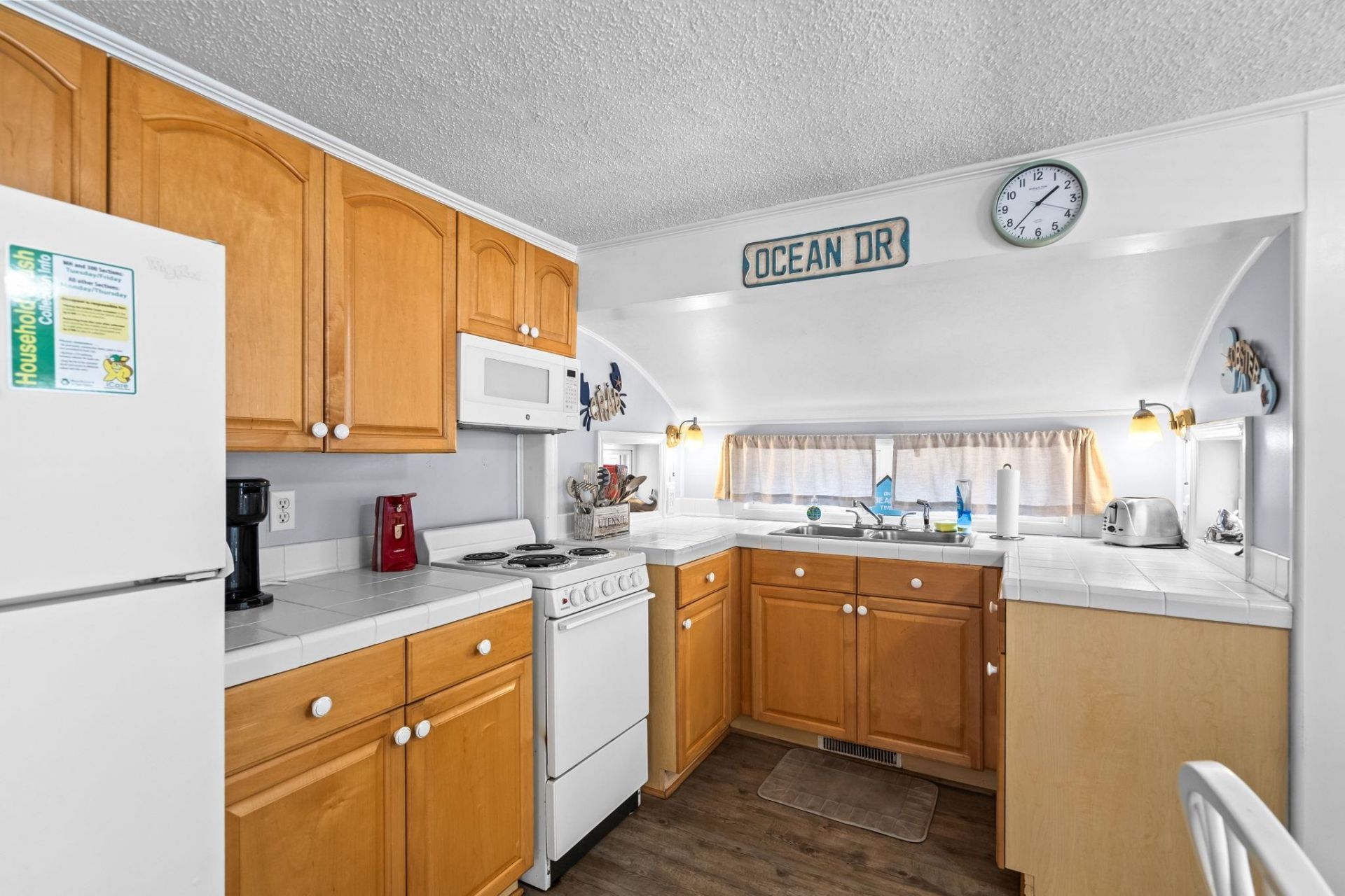 6001-1672 S Kings Hwy.  Photo 15