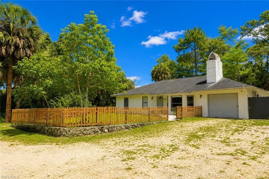 130 Jung Blvd W, Naples, FL 34120 Photo