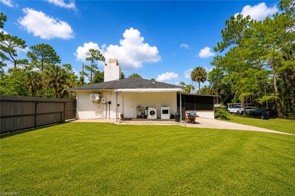 130 Jung Blvd W, Naples, FL 34120 Photo