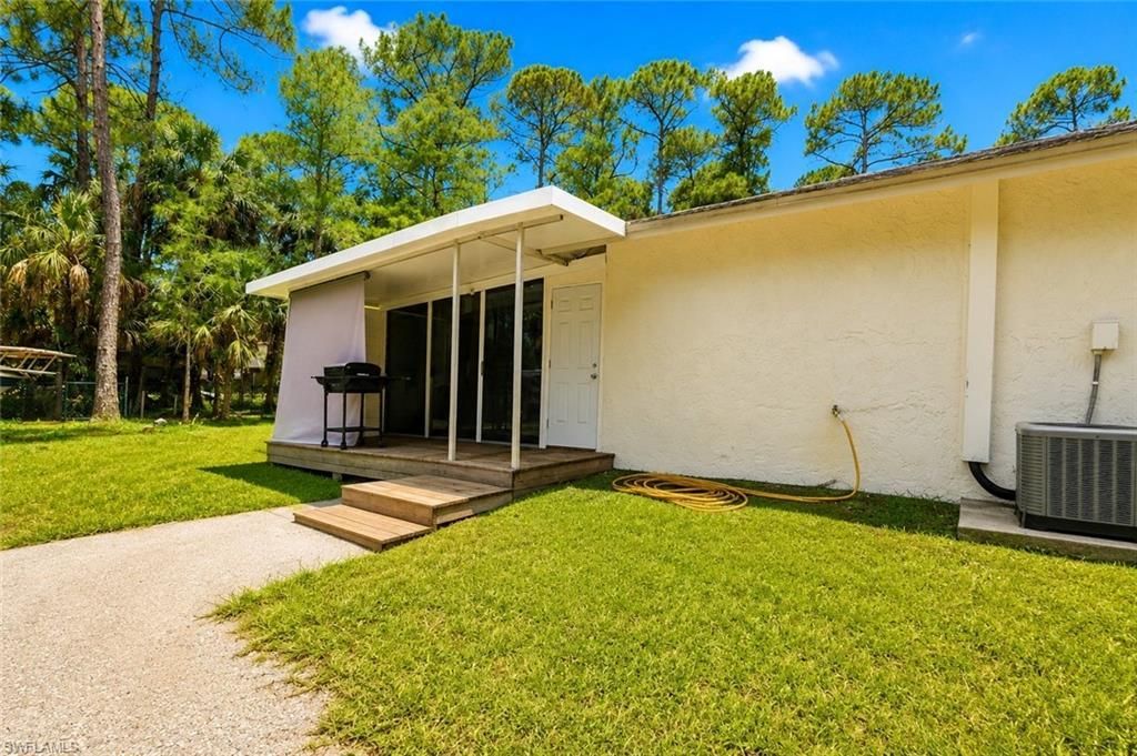 130 Jung Blvd W, Naples, FL 34120 Photo