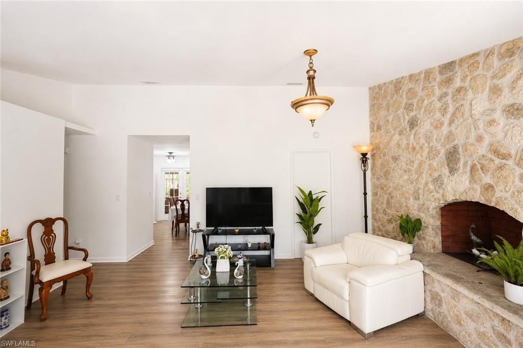 130 Jung Blvd W, Naples, FL 34120 Photo