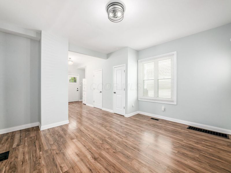 997 Oakwood Avenue , Columbus, OH 43206 Photo 7