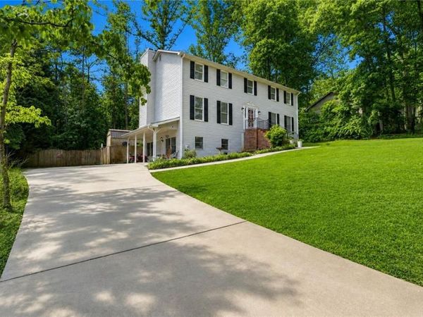 305 Saint Patrick Drive SW, Mableton, GA 30126