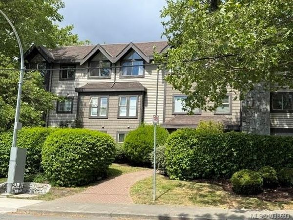 108 Gorge Rd W, Unit #102, Saanich, BC V9A 1M2