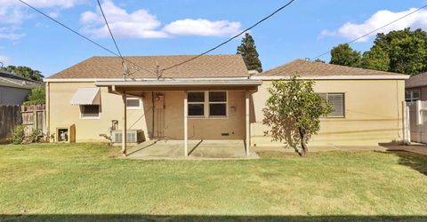 1221 S Pleasant Ave, Lodi, CA 95240 Photo