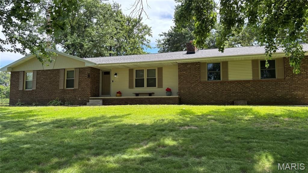 4002 Nation Road, Salem, IL 62881 Main Photo