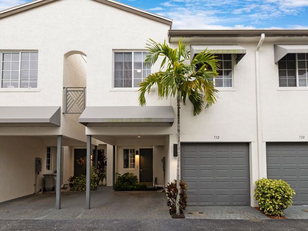 732 SE 2nd Street, Unit 732, Pompano Beach, FL 33060