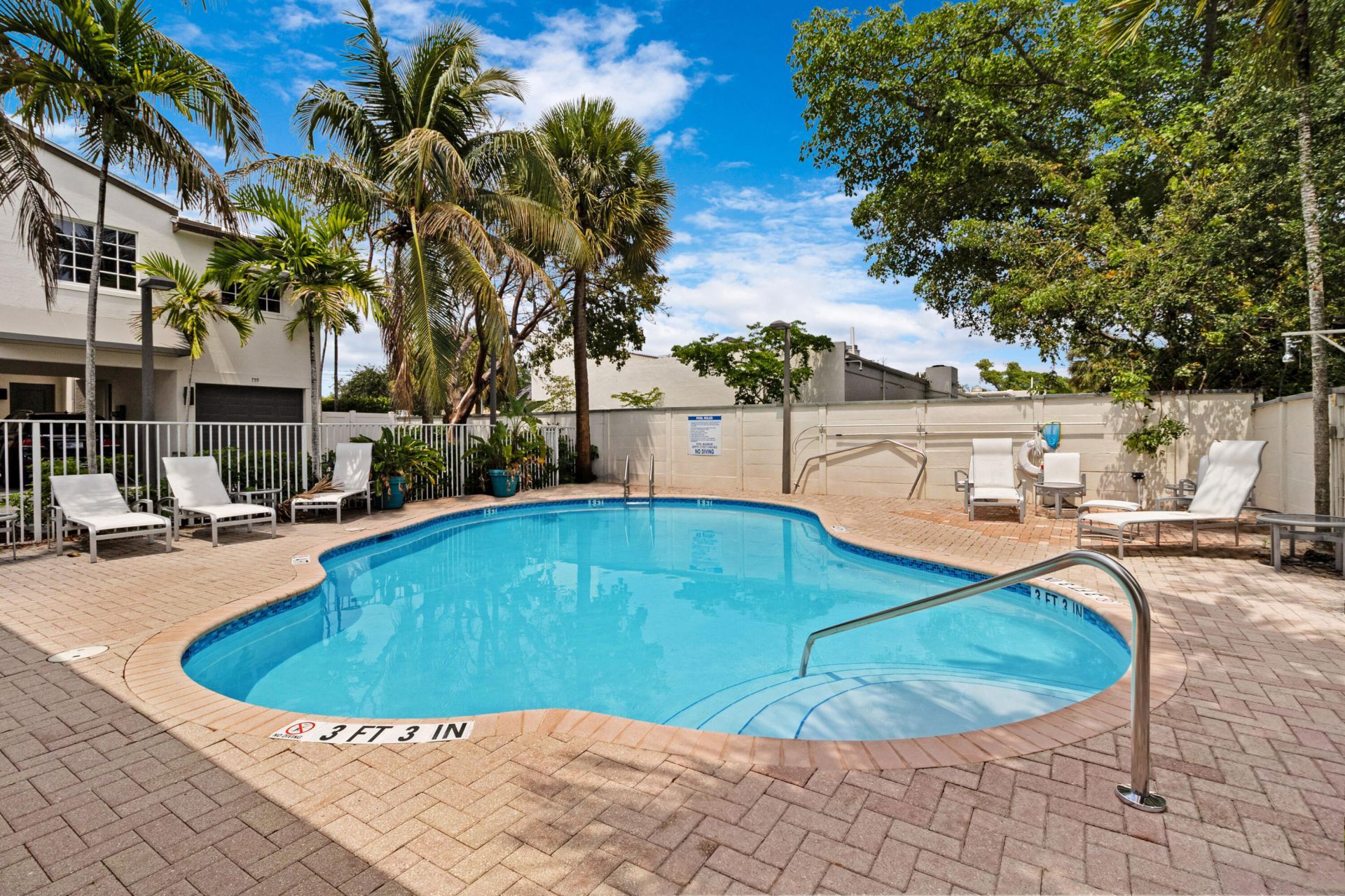732 SE 2nd Street, Unit 732, Pompano Beach, FL 33060 Photo