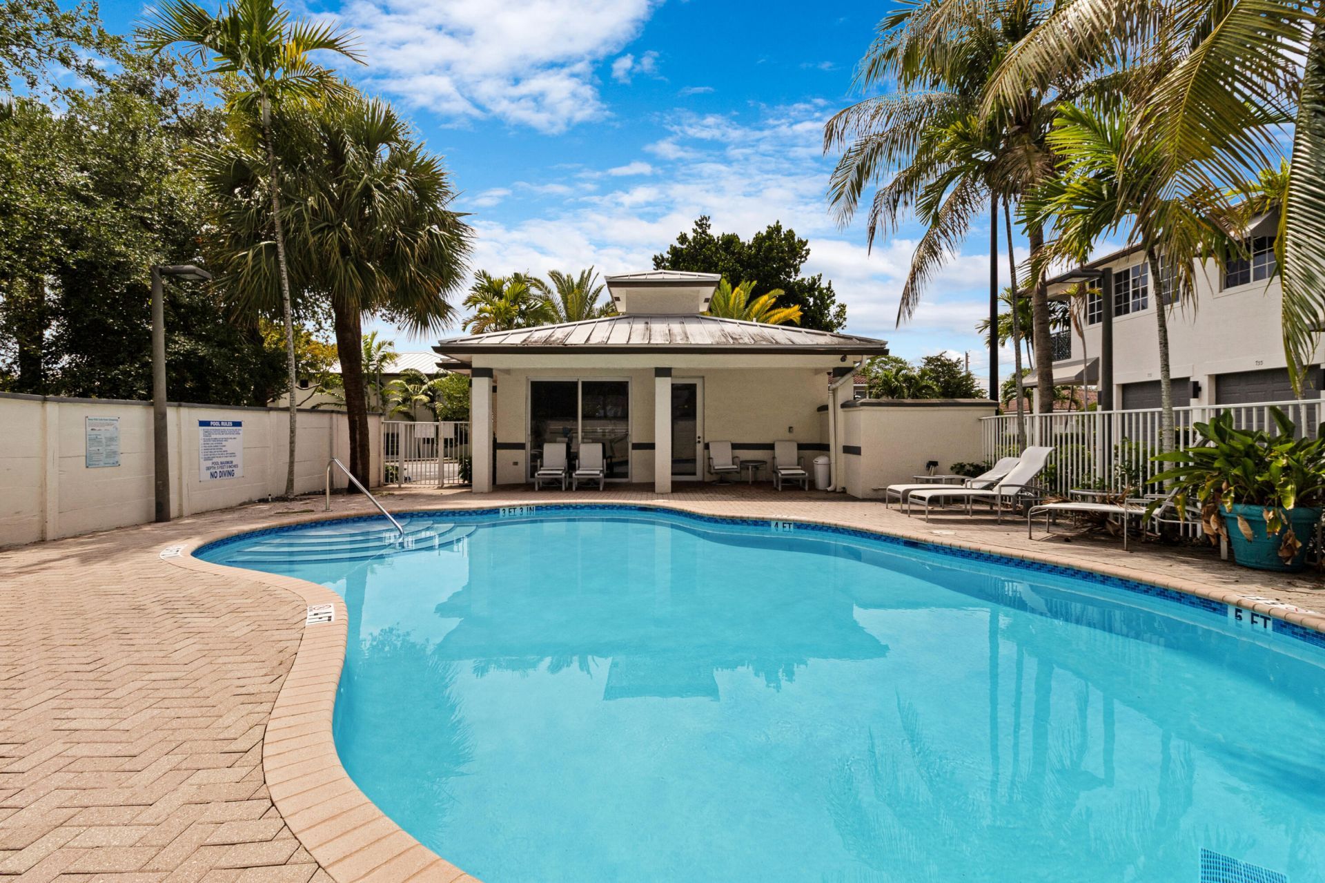 732 SE 2nd Street, Unit 732, Pompano Beach, FL 33060 Photo
