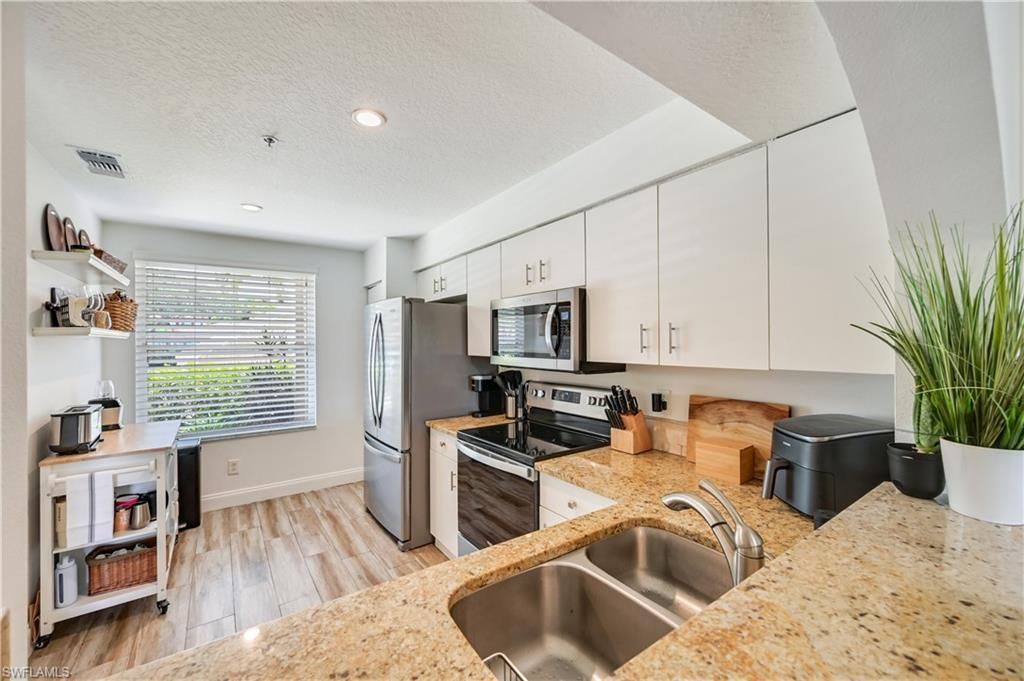 6650 Huntington Lakes Cir , Unit 102, Naples, FL 34119 Photo