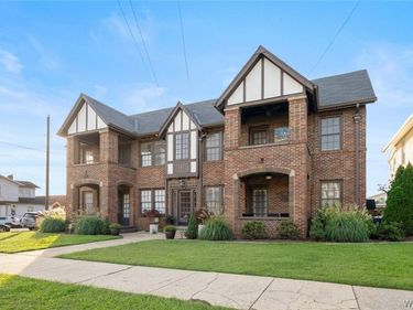 721 20th Avenue, Unit 101, Tuscaloosa, AL 35401