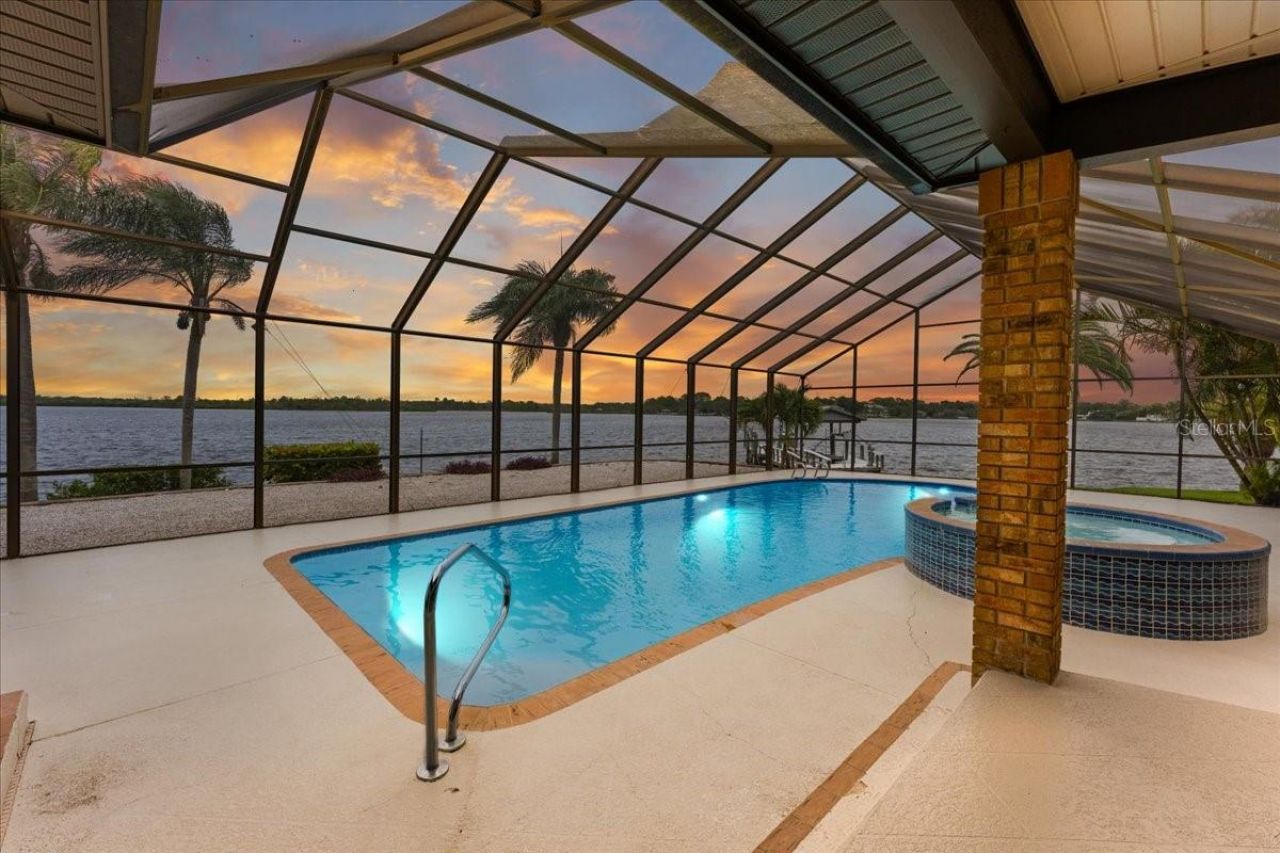 1589 Mary Lane, Tarpon Springs, FL 34689 Photo