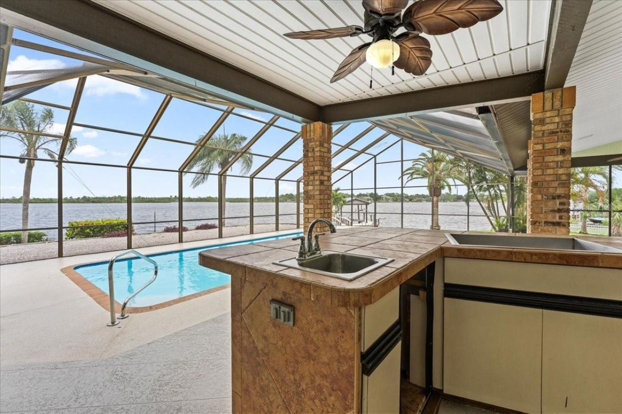 1589 Mary Lane, Tarpon Springs, FL 34689 Photo