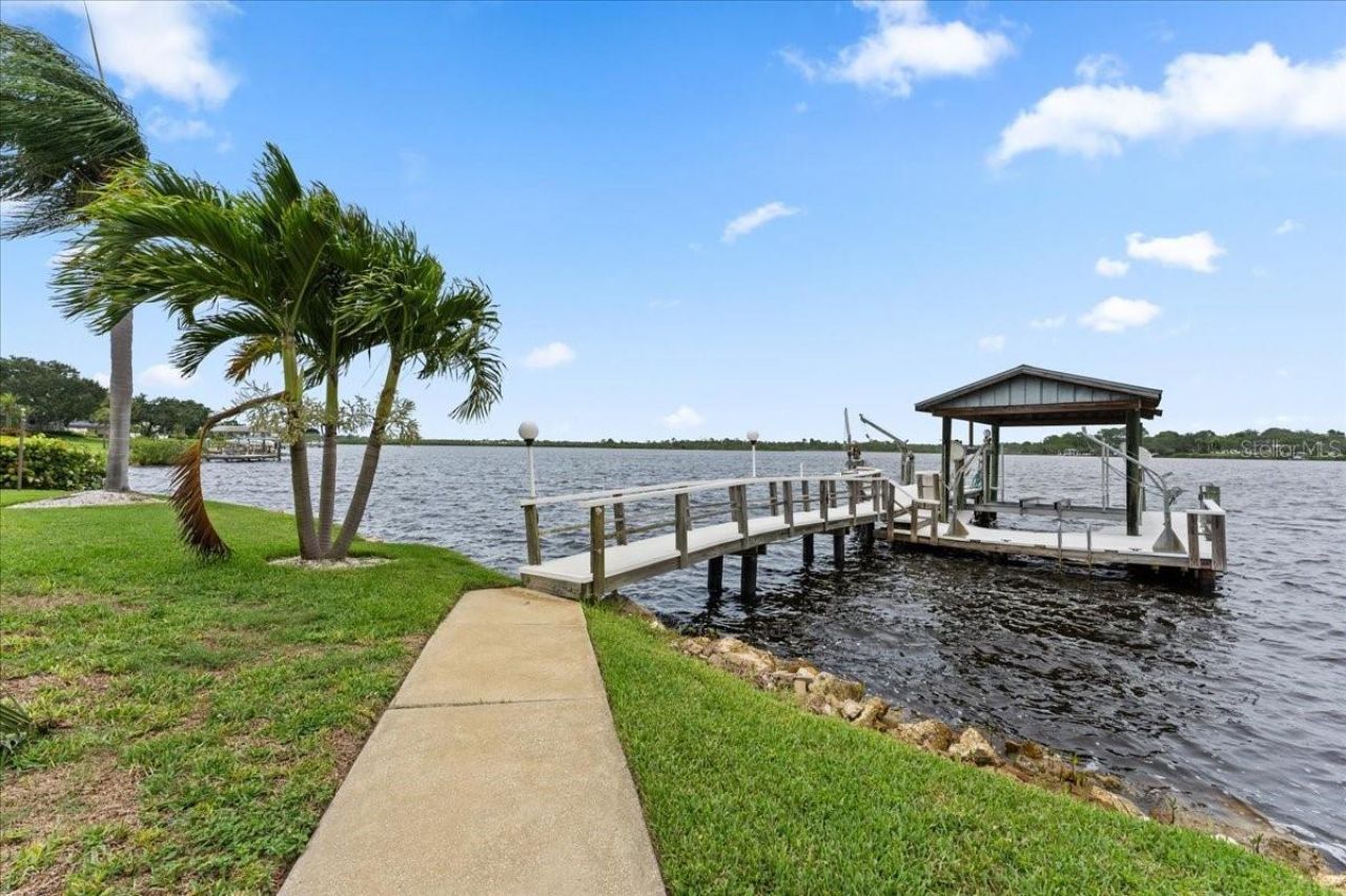1589 Mary Lane, Tarpon Springs, FL 34689 Photo