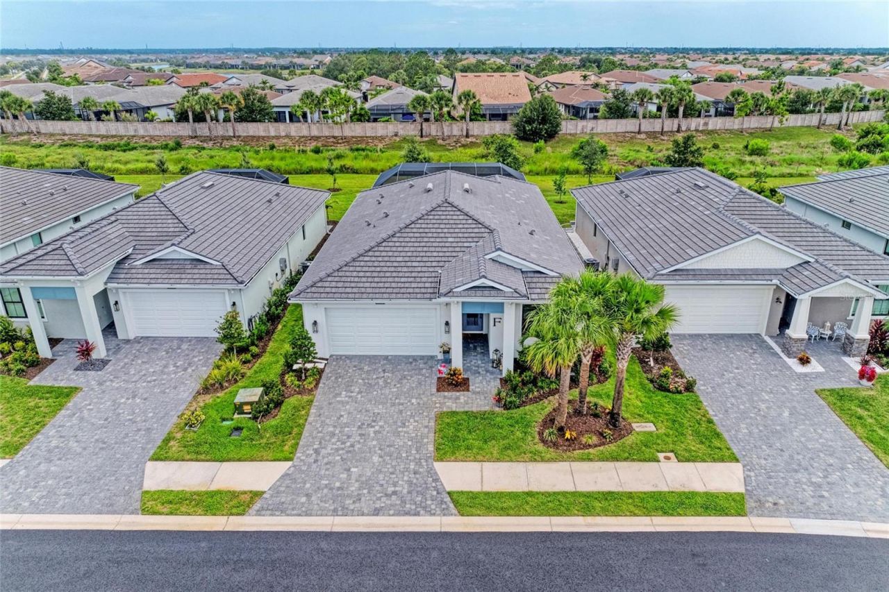 18615 Midsummer Place, Venice, FL 34293 Photo