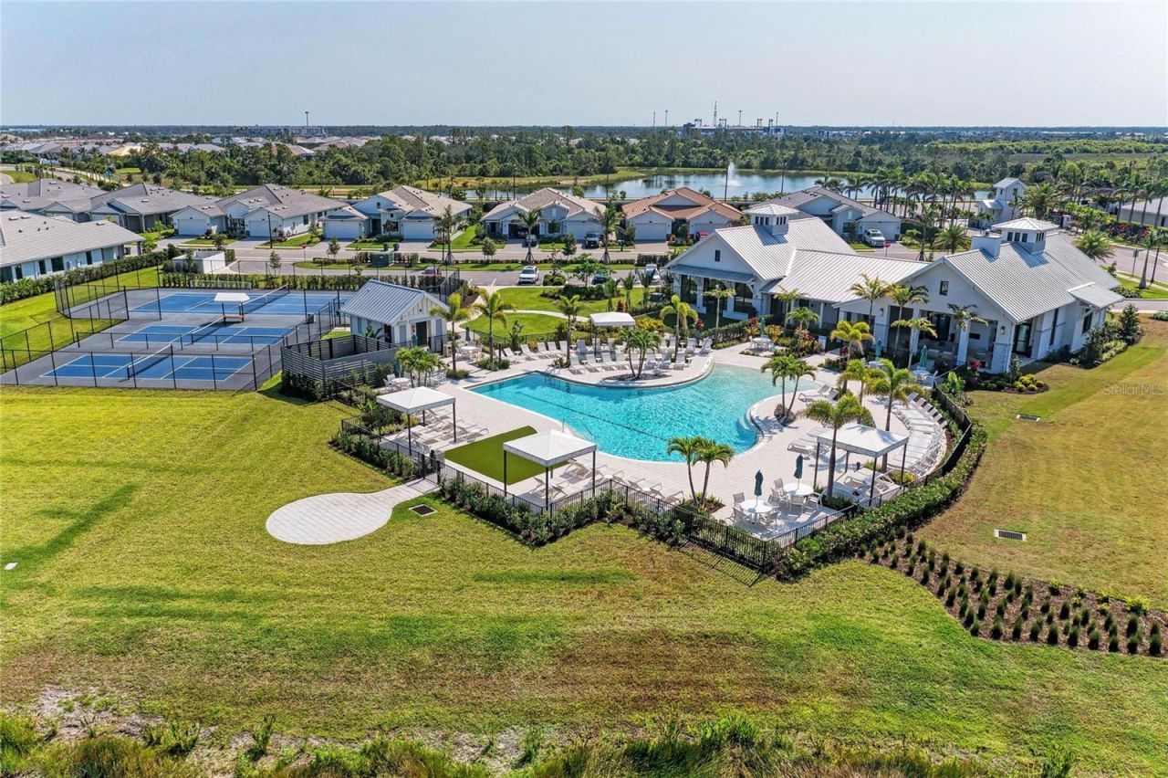 18615 Midsummer Place, Venice, FL 34293 Photo